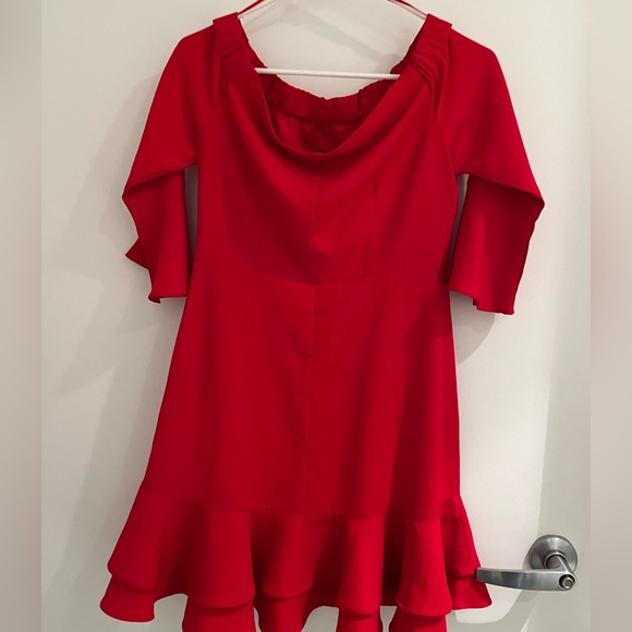 Romeo + Juliet Couture 3/4 Sleeve Off-the-Shoulder Ruffle Mini Dress Size S Red - Picture 7 of 10